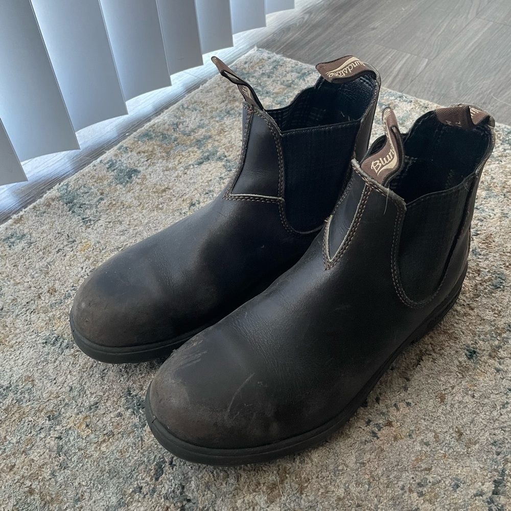 Mens blundstone boots 9